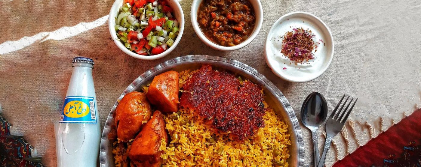 طرز تهیه لوبیا پلو با سالاد شیرازی