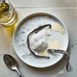 شمع لیوانی معطر وانیل ایکیا JAMLIK