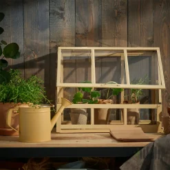 گلخانه ایکیا AKERBAR