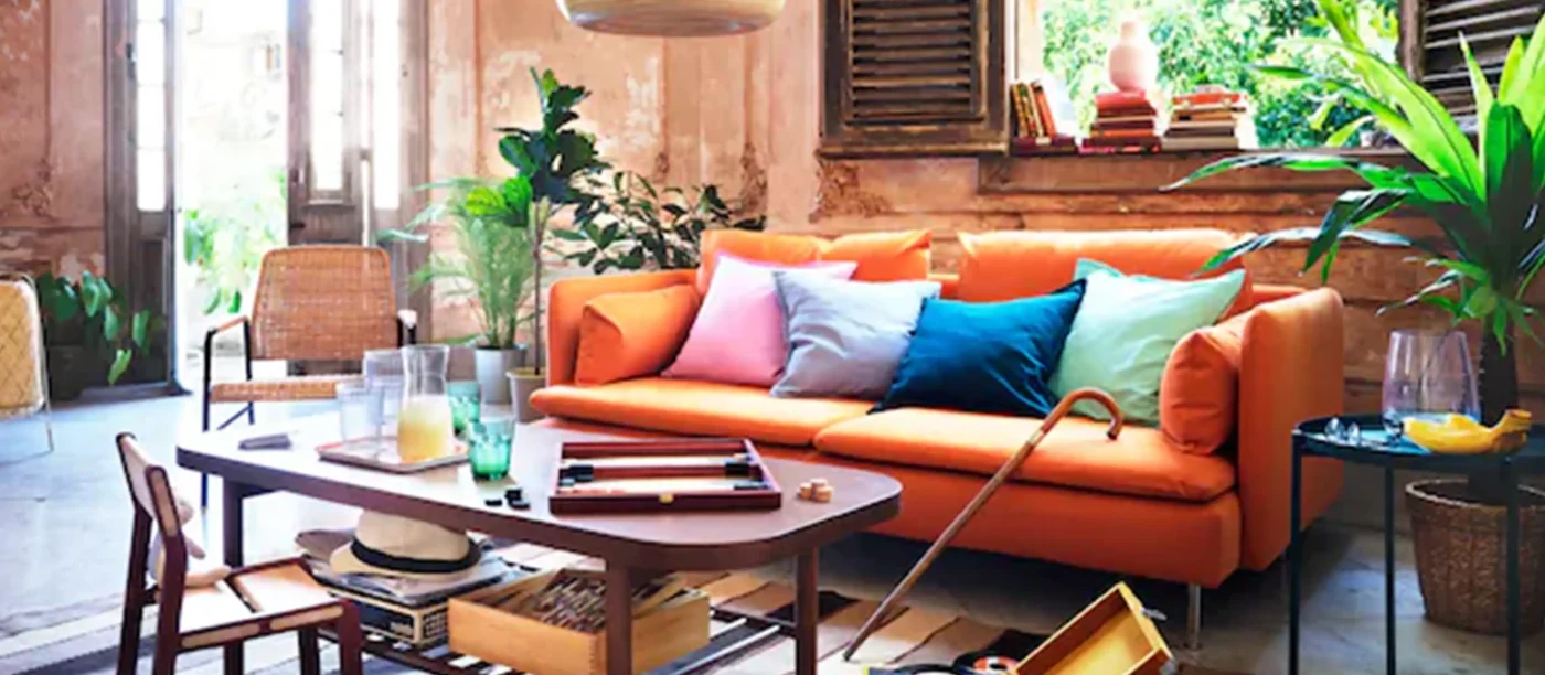 دکوراسیون اتاق نشیمن با رنگ‌های ترند بهار ۱۴۰۴