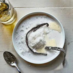 شمع لیوانی معطر وانیل 12 ساعت ایکیا JAMLIK