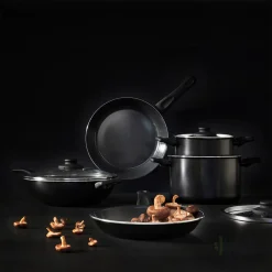 ماهیتابه قطر ۲۴ سانتی متر ایکیا HEMLAGAD 15 ماهیتابه قطر ۲۴ سانتی متر ایکیا HEMLAGAD